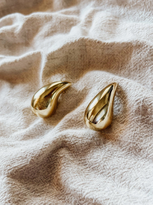 Argyle Drop Earrings - Velora Luxury Fashion