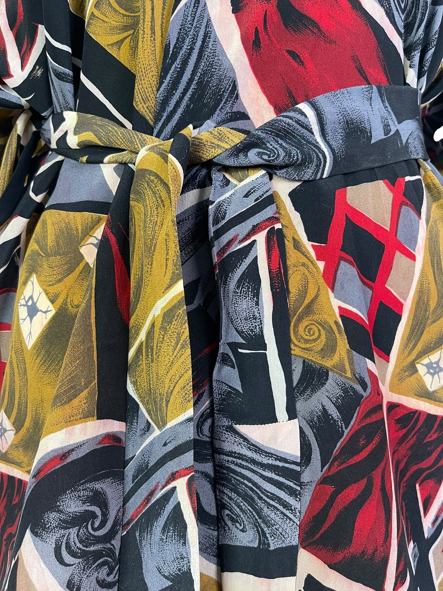 PRC6909 Avatar Pure Silk Kimono-Sleeved Jacket with Belt - Velora
