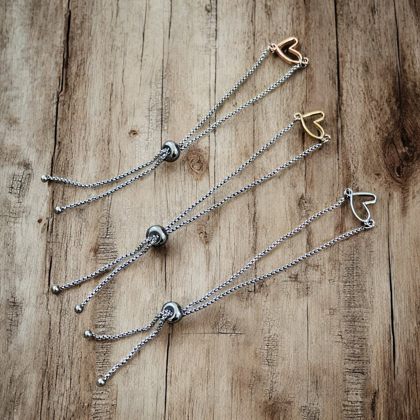 Adjustable Bracelet - Open Heart - Velora