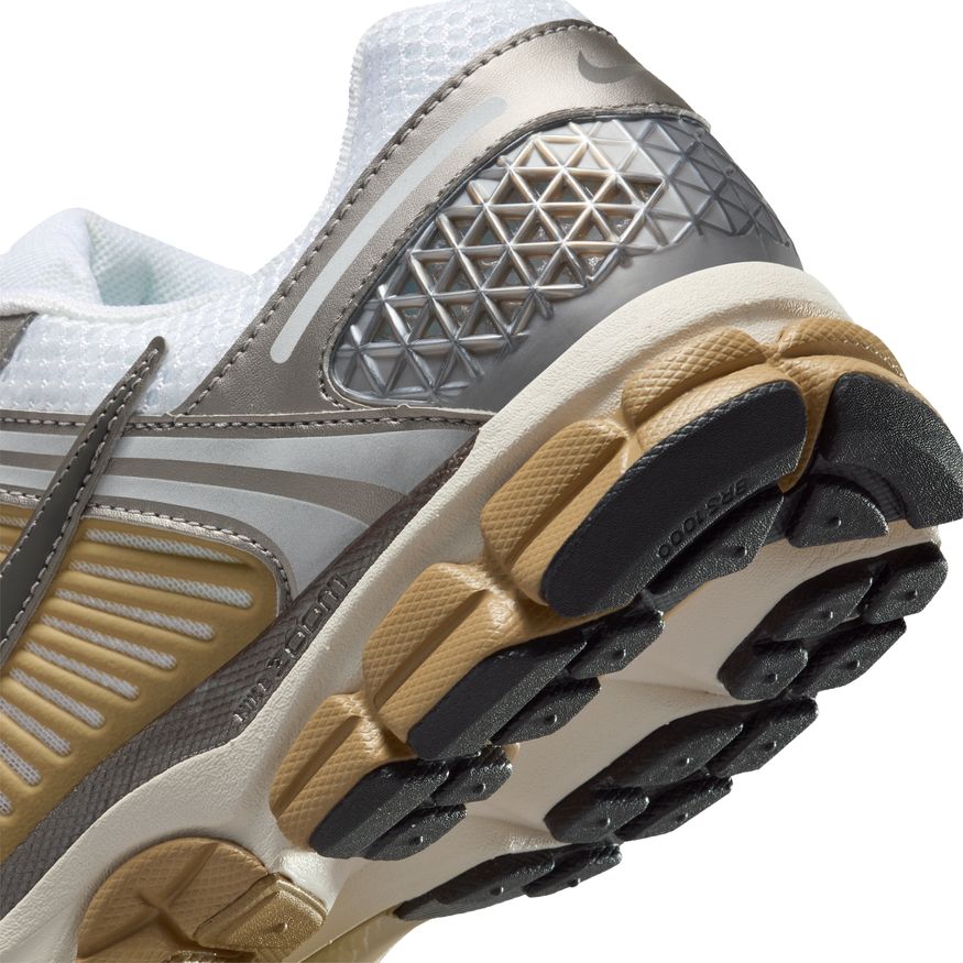 M Nike Zoom Vomero 5 FJ4151-006 - Velora