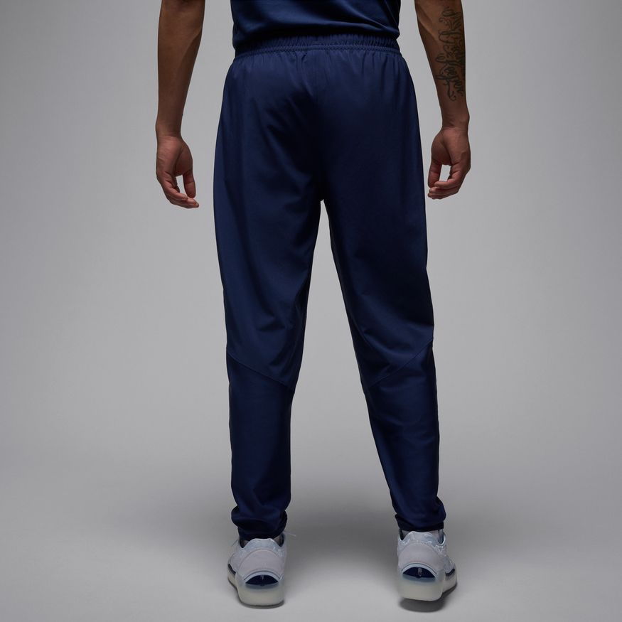 M Jordan Sport FN5840-410 - Velora