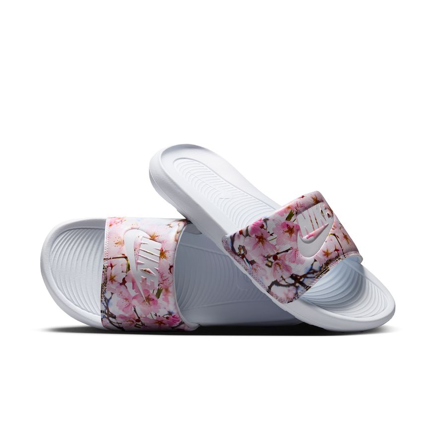 W Nike Victori One FZ3111-100 - Velora