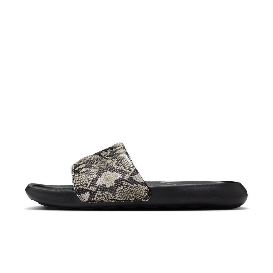 W Nike Victori One FZ3111-200 - Velora