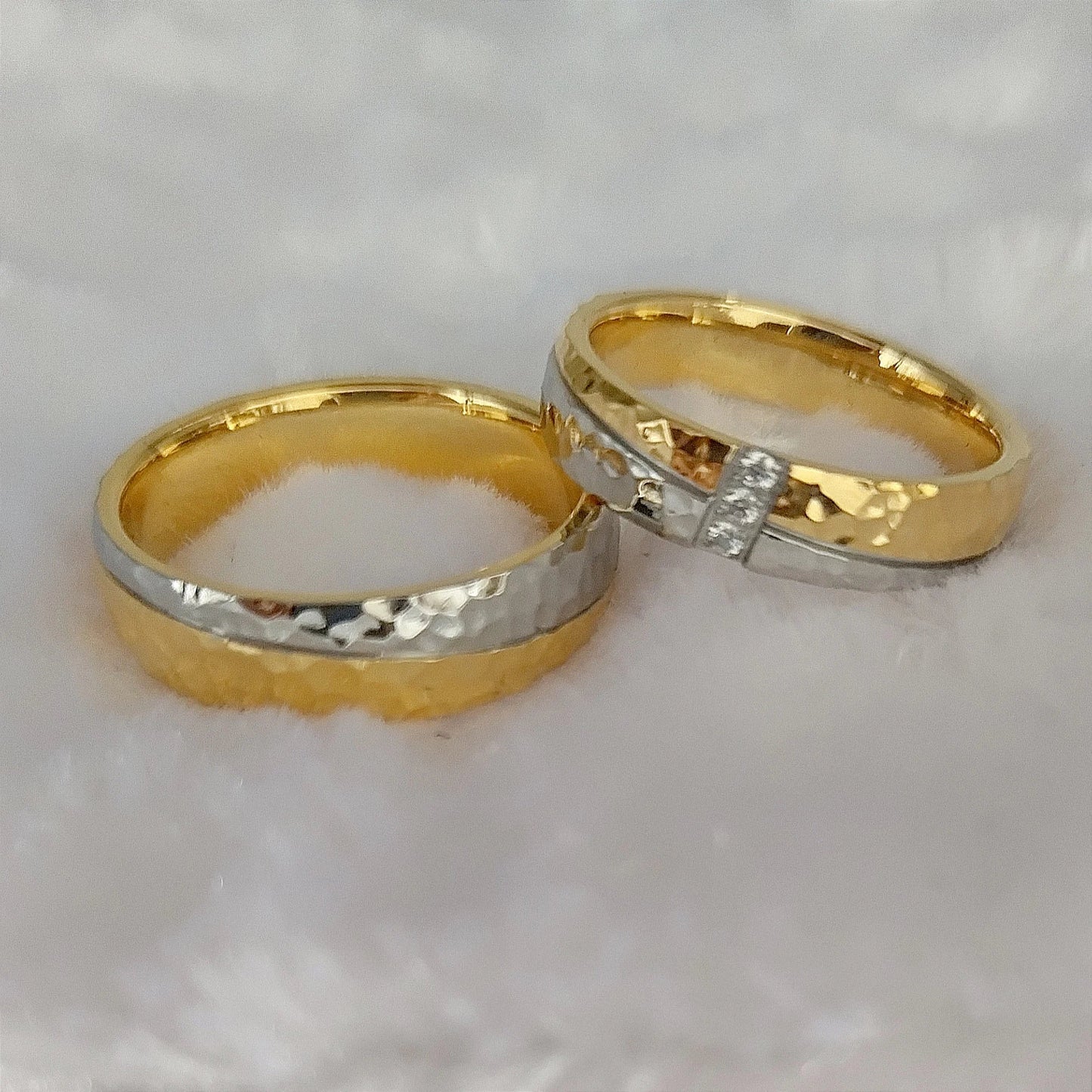 Pure Handmade Hammered 18K Gold Plated Wedding Rings Men & Women Stainless Steel Jewelry for Couples Valentine's Day Gifts - Velora