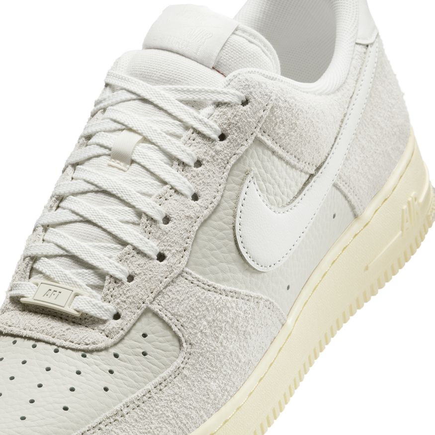 M Nike Air Force 1 '07 LX HF2897-001 - Velora