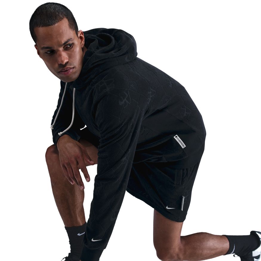 M Nike Standard Issue HJ4223-010 - Velora