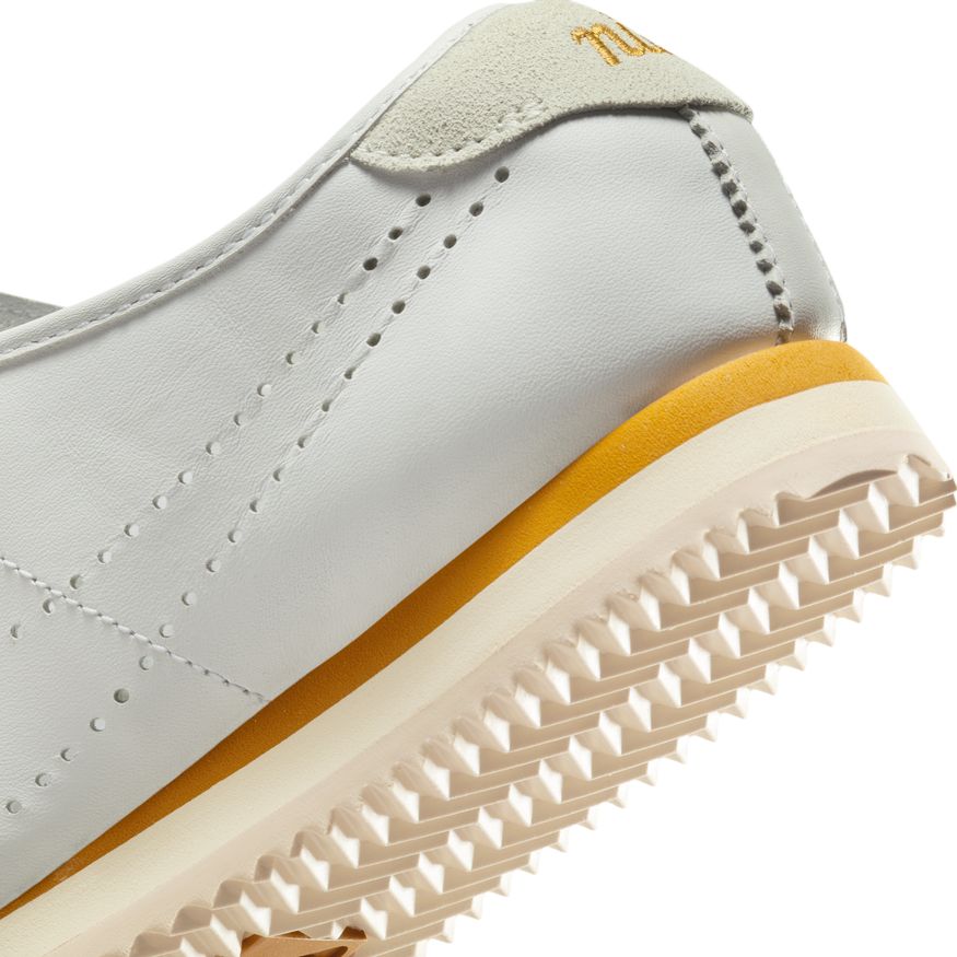 W Nike Cortez Leather HQ1841-100 - Velora
