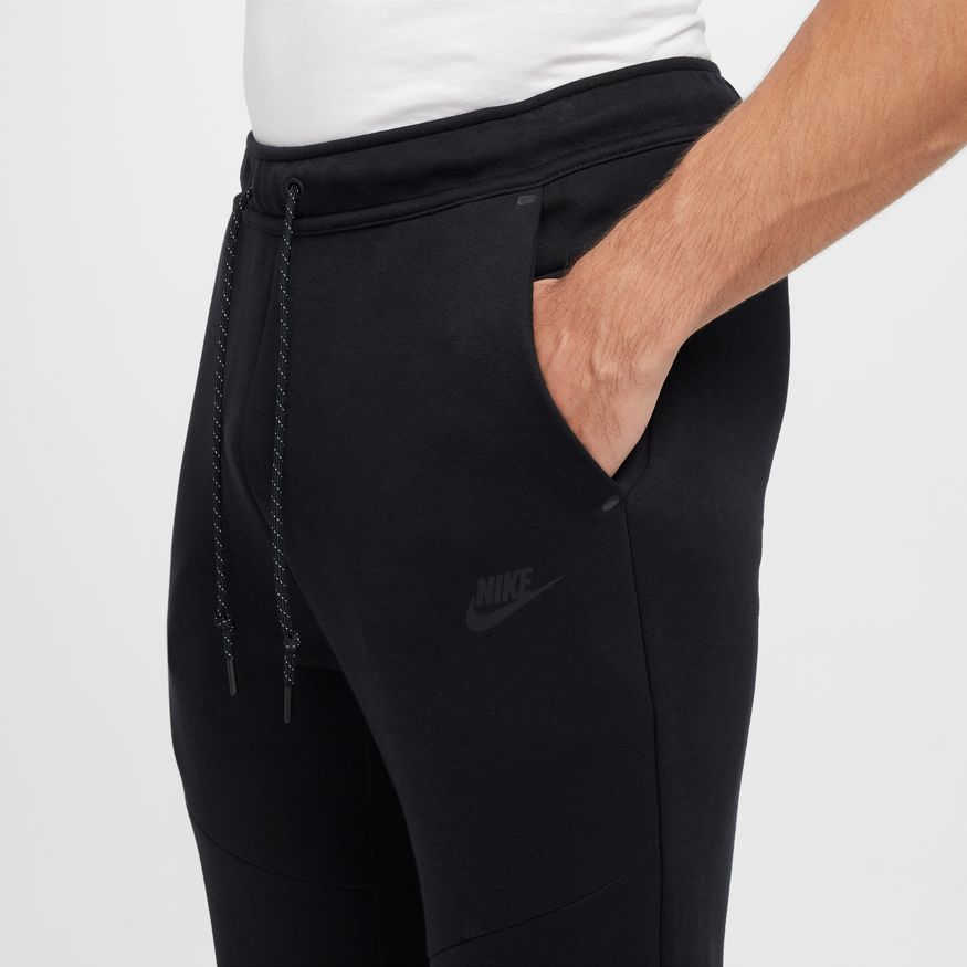 M Nike Tech HV0959-010 - Velora