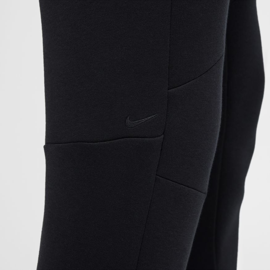 M Nike Tech HV0959-010 - Velora