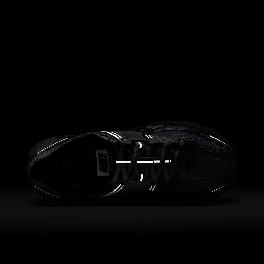 W Nike Zoom Vomero 5 IB7253-500 - Velora