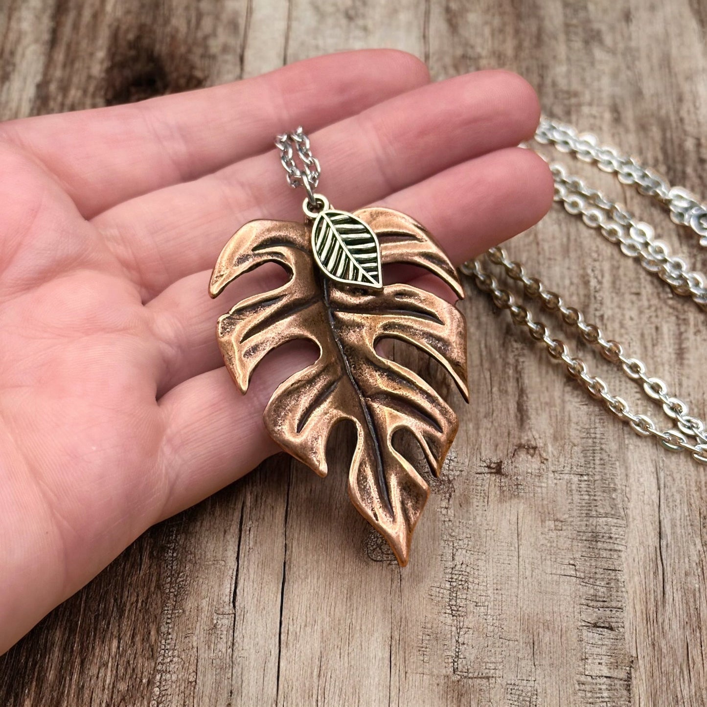 Palm Leaf Necklace - Velora