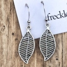 Filigree Leaf Earrings – Lightweight Nature-Inspired Dangles - Velora