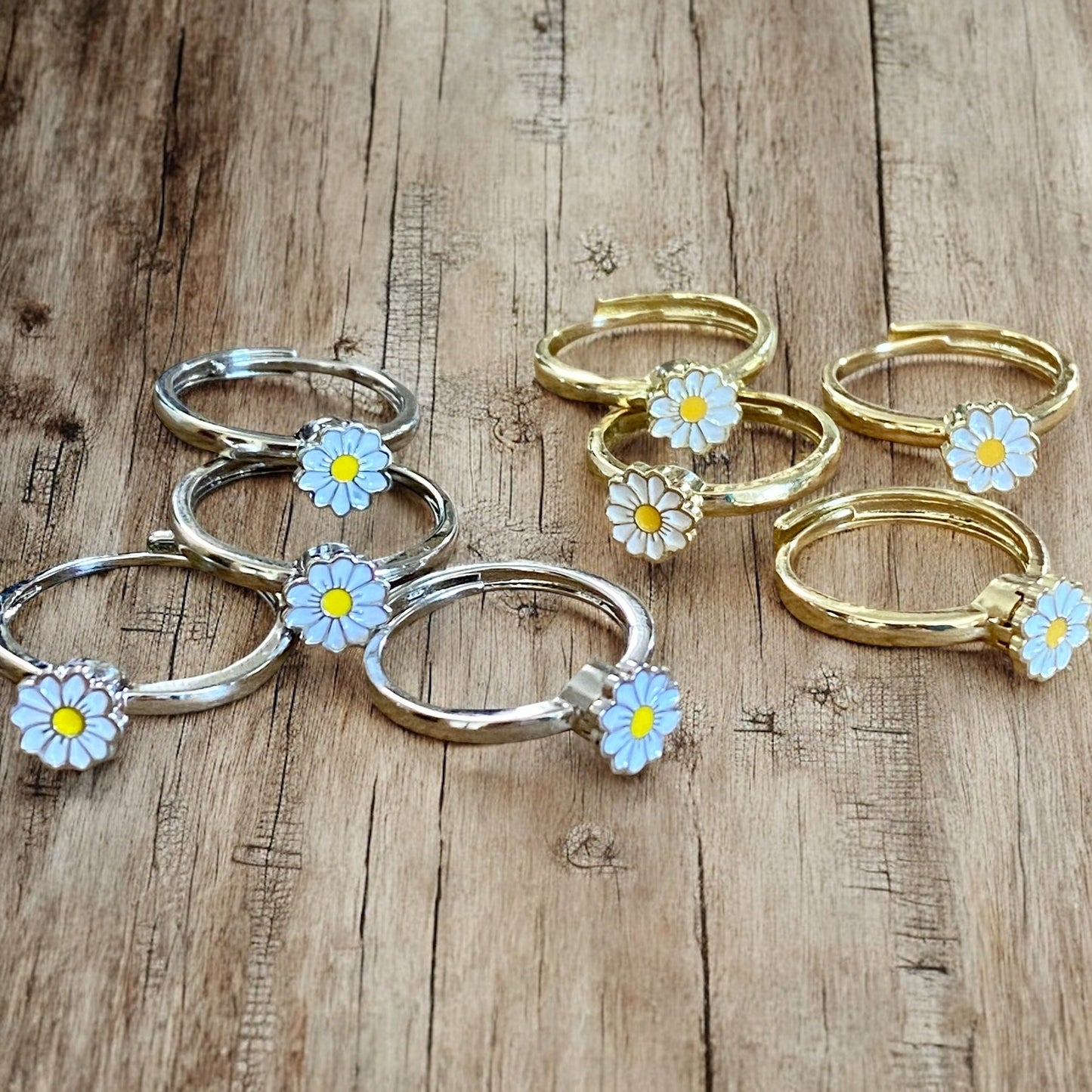 Daisy Fidget Ring – Adjustable Spinner Ring for Anxiety Relief - Velora