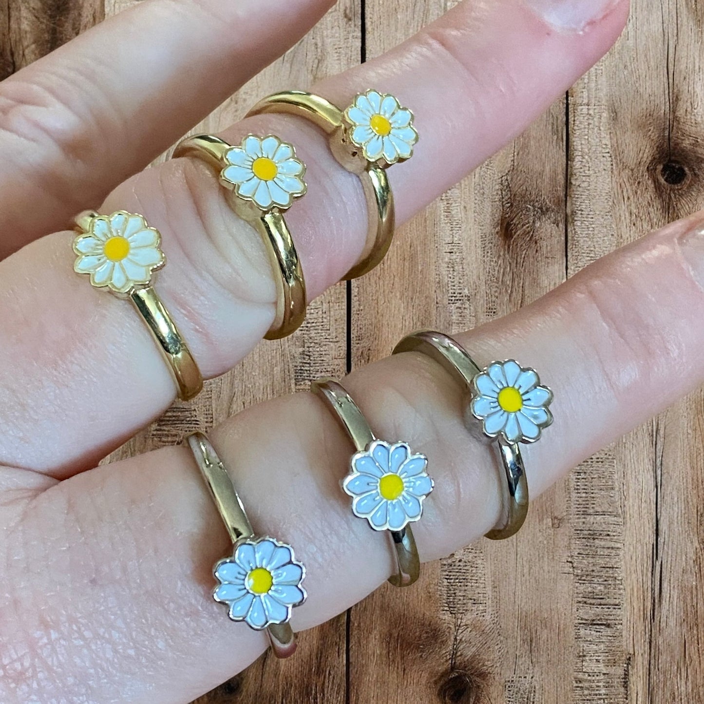 Daisy Fidget Ring – Adjustable Spinner Ring for Anxiety Relief - Velora