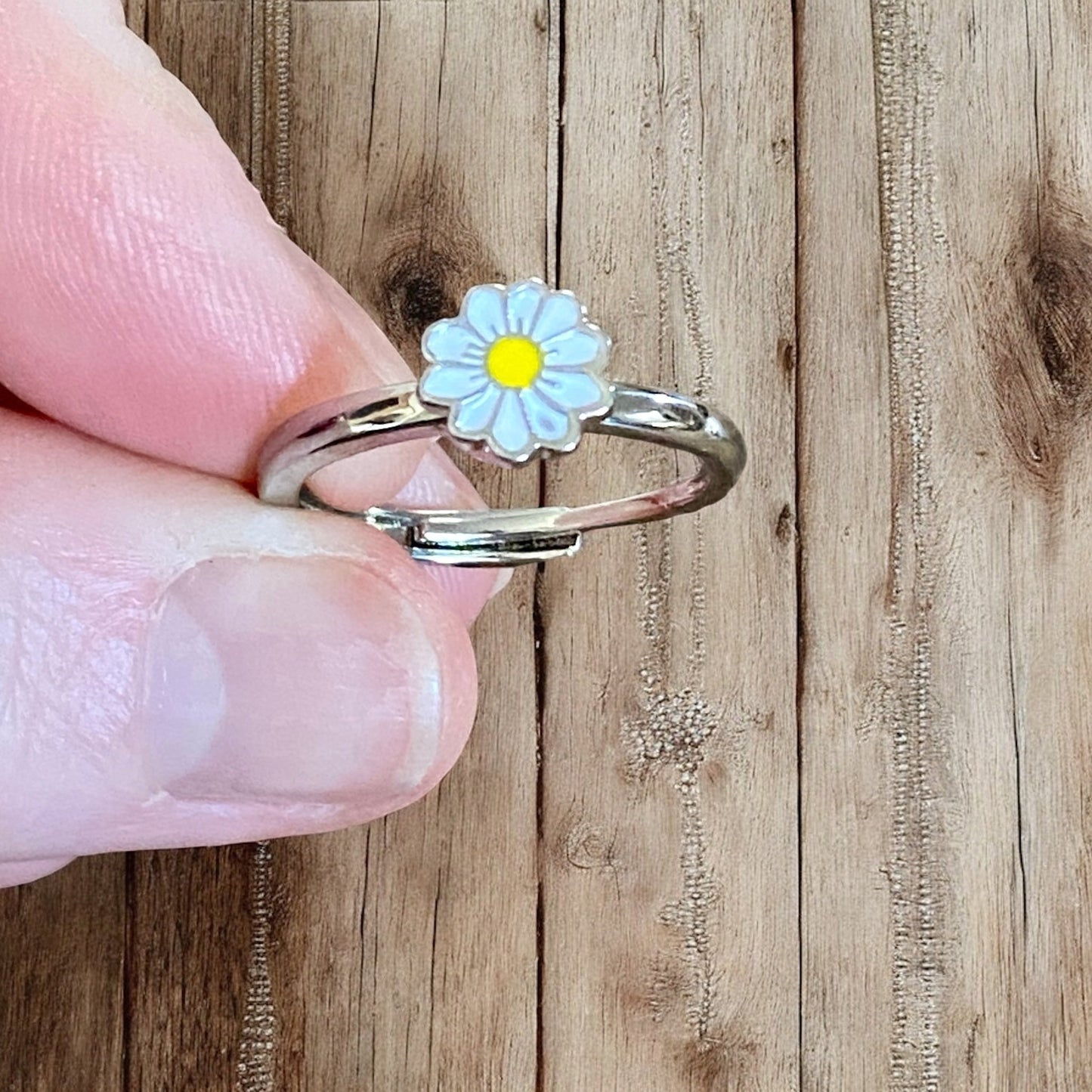 Daisy Fidget Ring – Adjustable Spinner Ring for Anxiety Relief - Velora