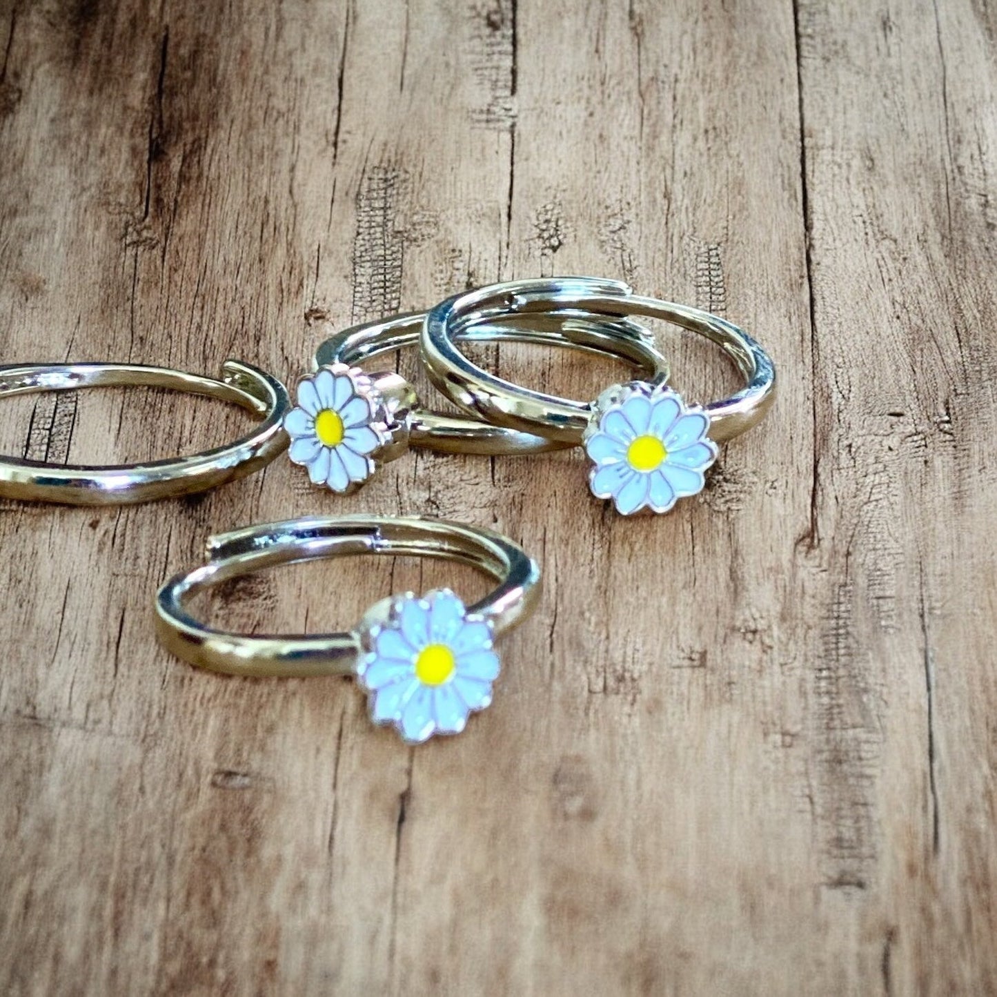 Daisy Fidget Ring – Adjustable Spinner Ring for Anxiety Relief - Velora