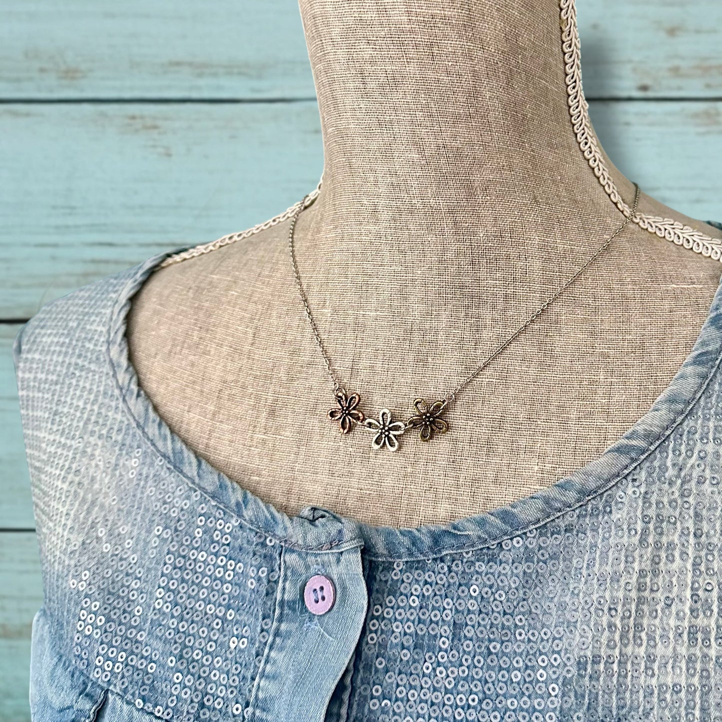 Flower Blossom Necklace - Velora