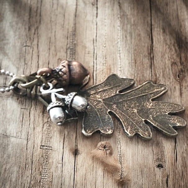 Oak Leaf & Acorn Necklace – Silver-Tone or Bronze-Tone Forest Pendant - Velora
