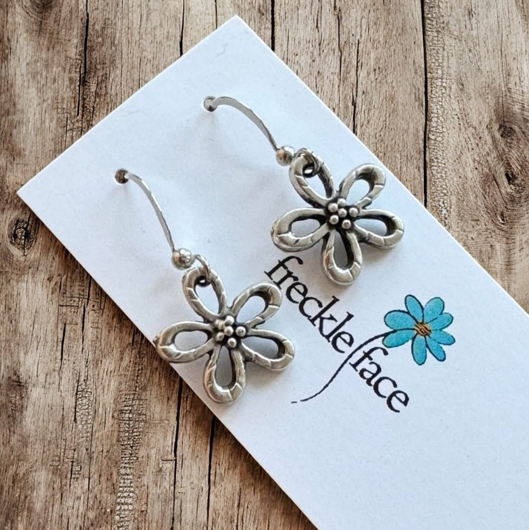 Flower Blossom Earrings - Velora