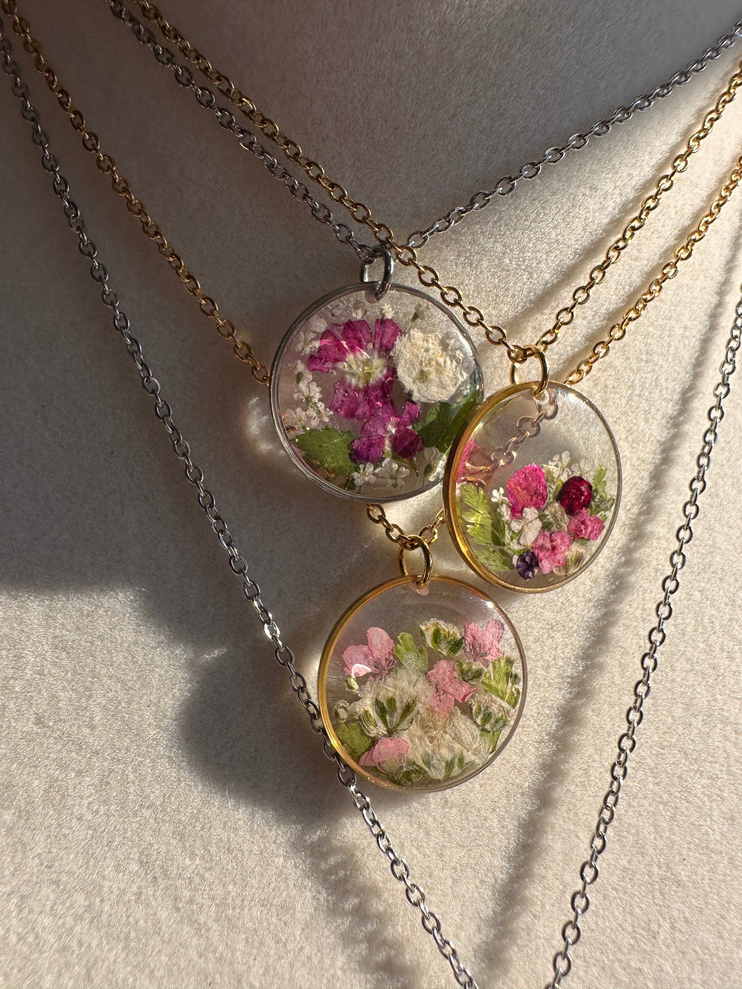 Collier bouquet - rond (moyen) - Velora