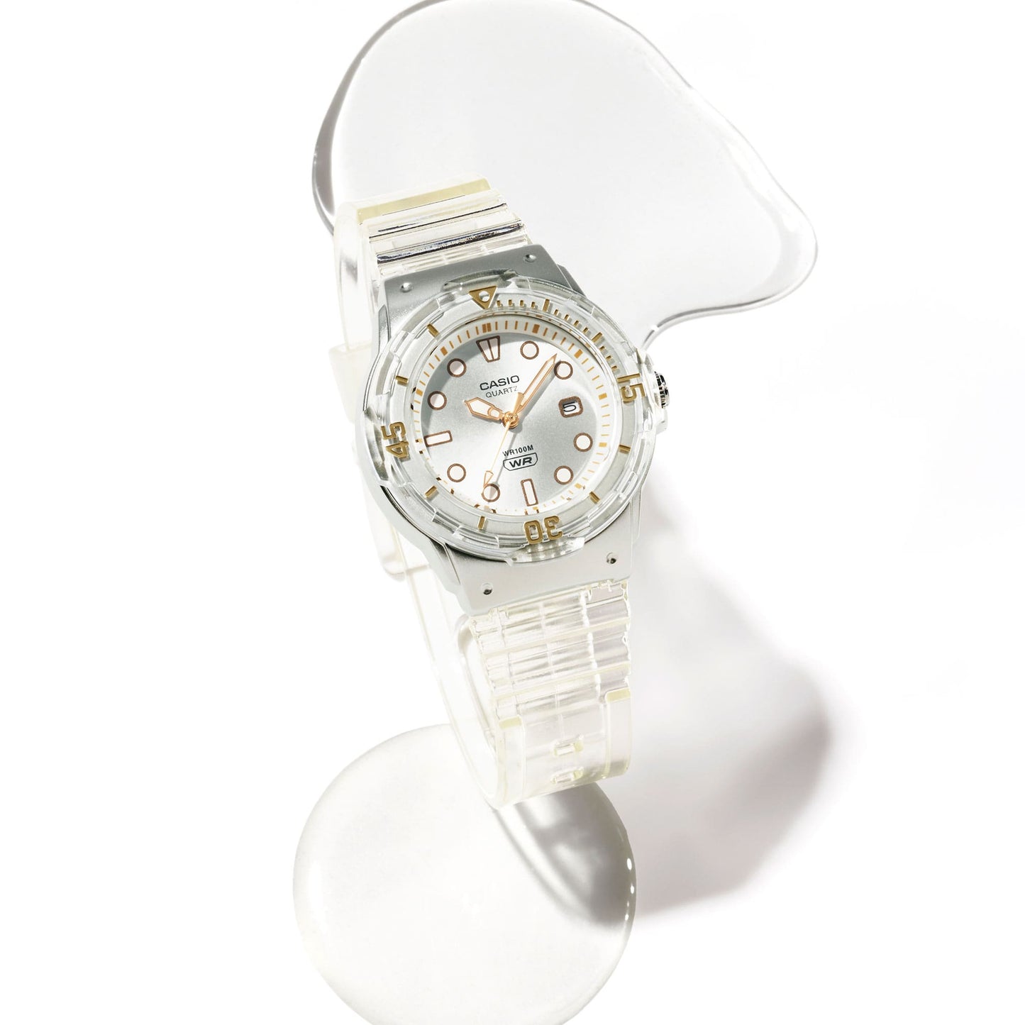 CASIO Core Collection Analog-Quartz Rotating White | LRW200HS-7EV