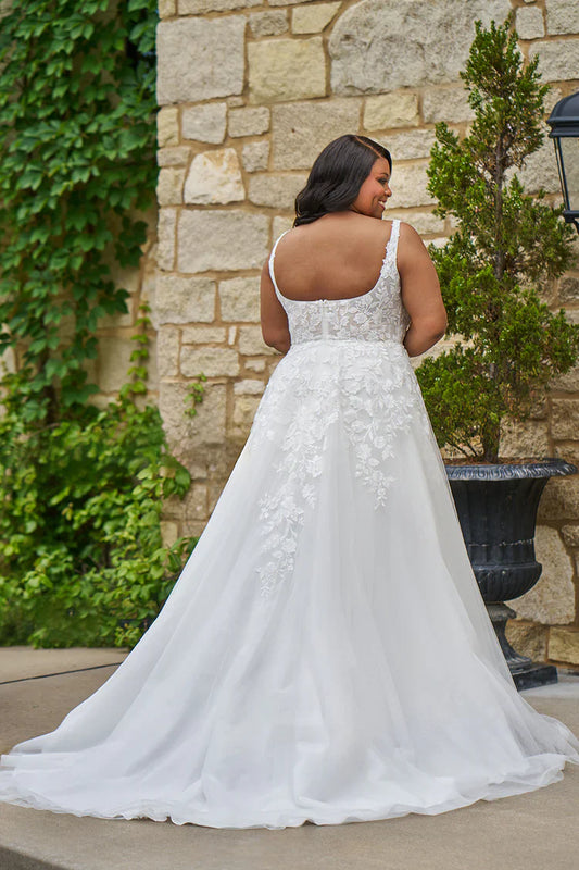 A-line silhouette Wedding gown