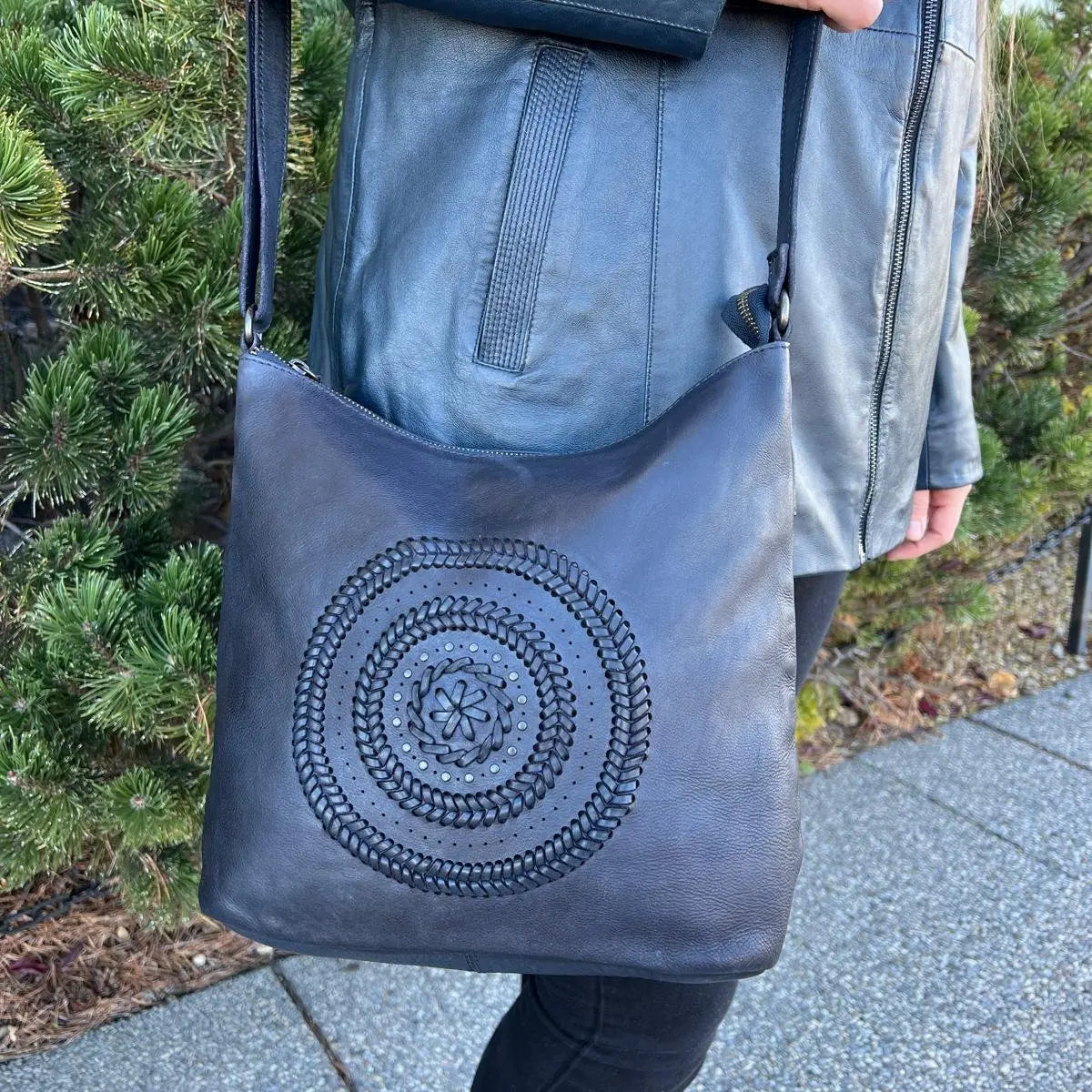 MET Floral Stitch Leather Tote with Adjustable Strap Boutique of Leathers/Open Road