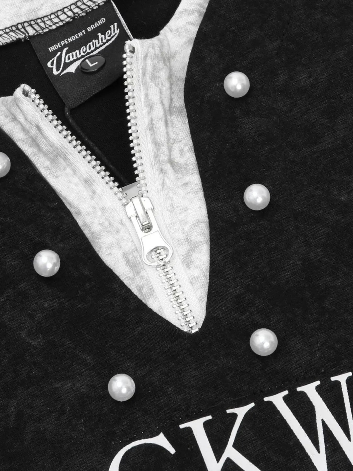 Men's Letter Graphic Round Neck Short Sleeve Contrast Trim T-Shirt - Velora Luxury Fashion