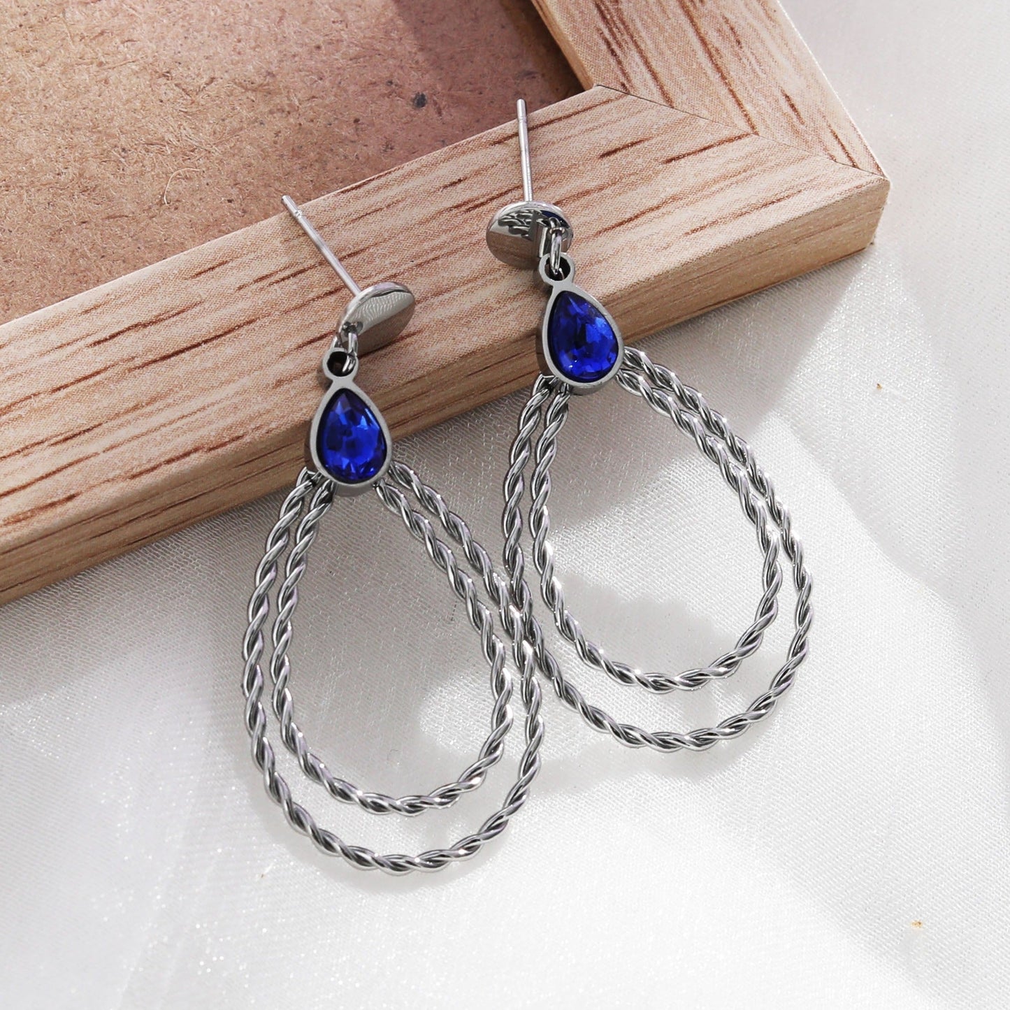RAE Earrings - Velora