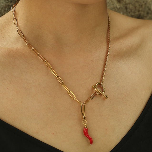 PEPPER Charm - Velora Luxury Fashion