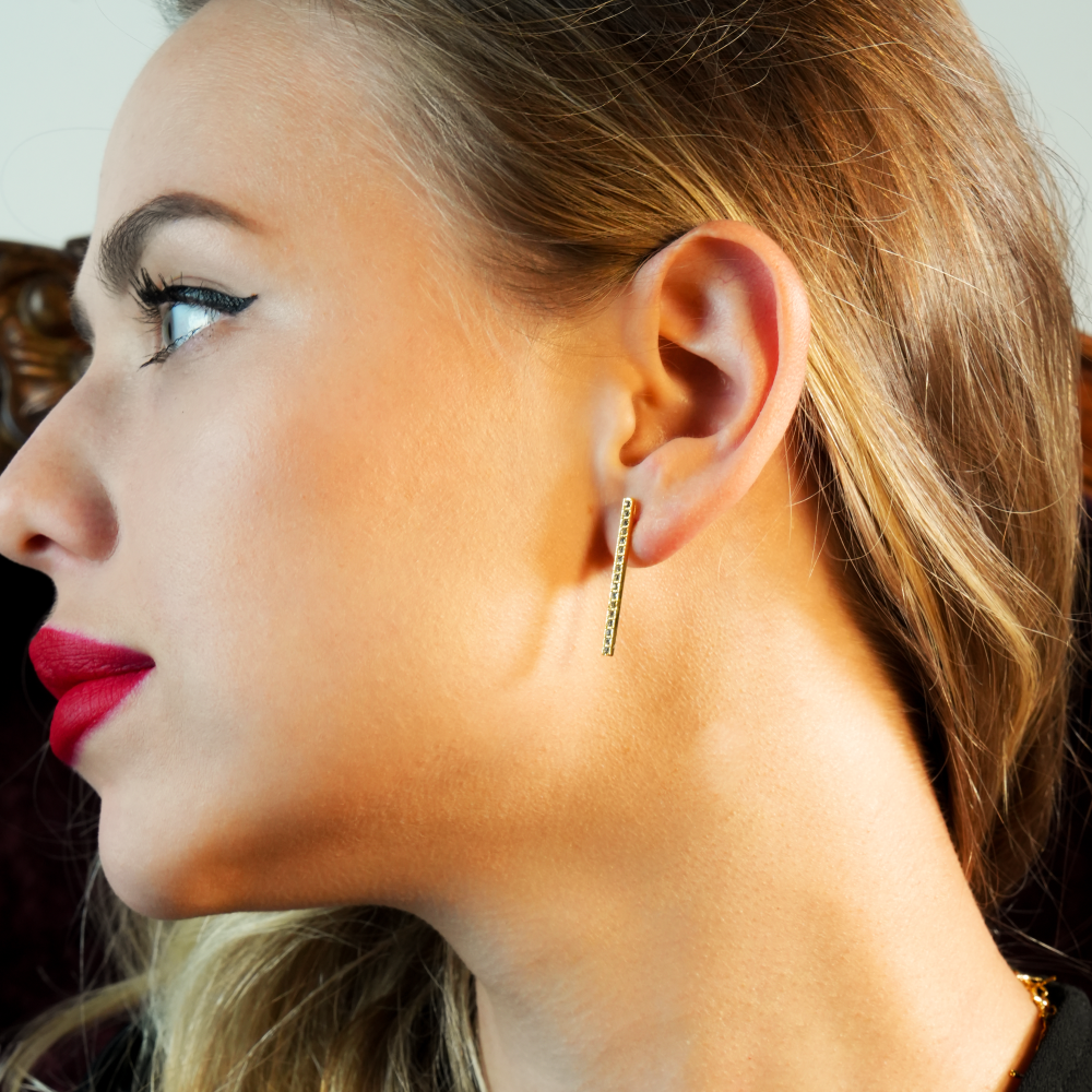 REGINA: Pavé Bar Stud Earrings with Zirconia Gemstones - Velora