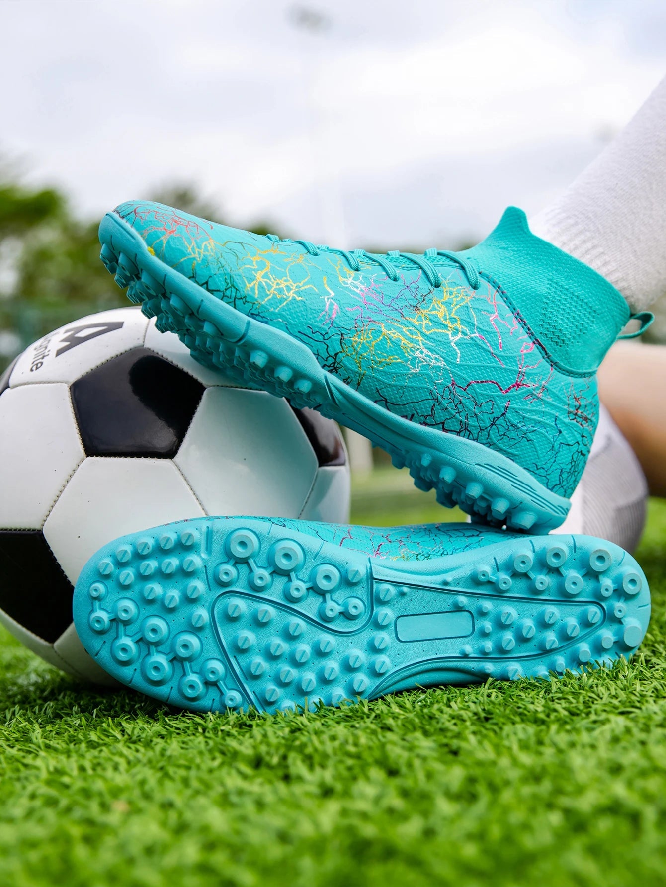 Professional High Top Soccer Shoes for Men, Tf, Broken Nails, Short Nails, Artificial Grass Training, Breathable, Anti Slip - Velora