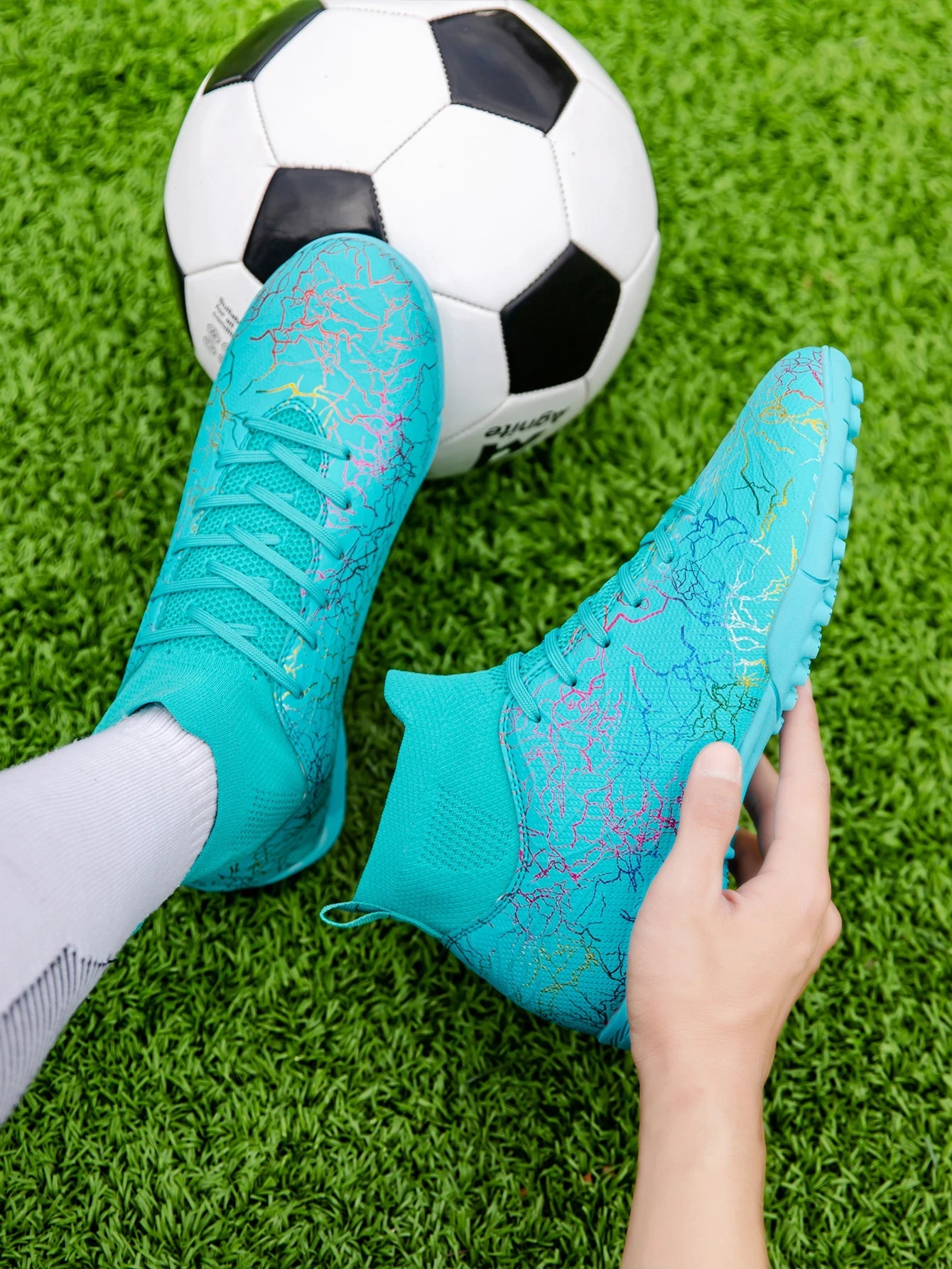 Professional High Top Soccer Shoes for Men, Tf, Broken Nails, Short Nails, Artificial Grass Training, Breathable, Anti Slip - Velora