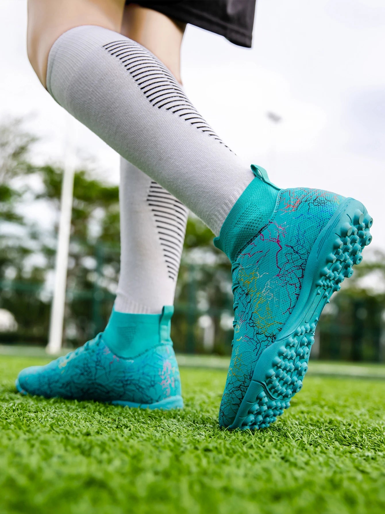 Professional High Top Soccer Shoes for Men, Tf, Broken Nails, Short Nails, Artificial Grass Training, Breathable, Anti Slip - Velora