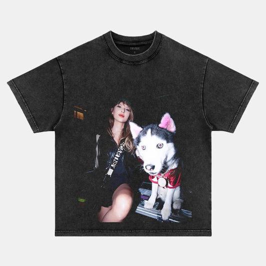 Taylor Swift: Music Icon Tee V10 - Velora