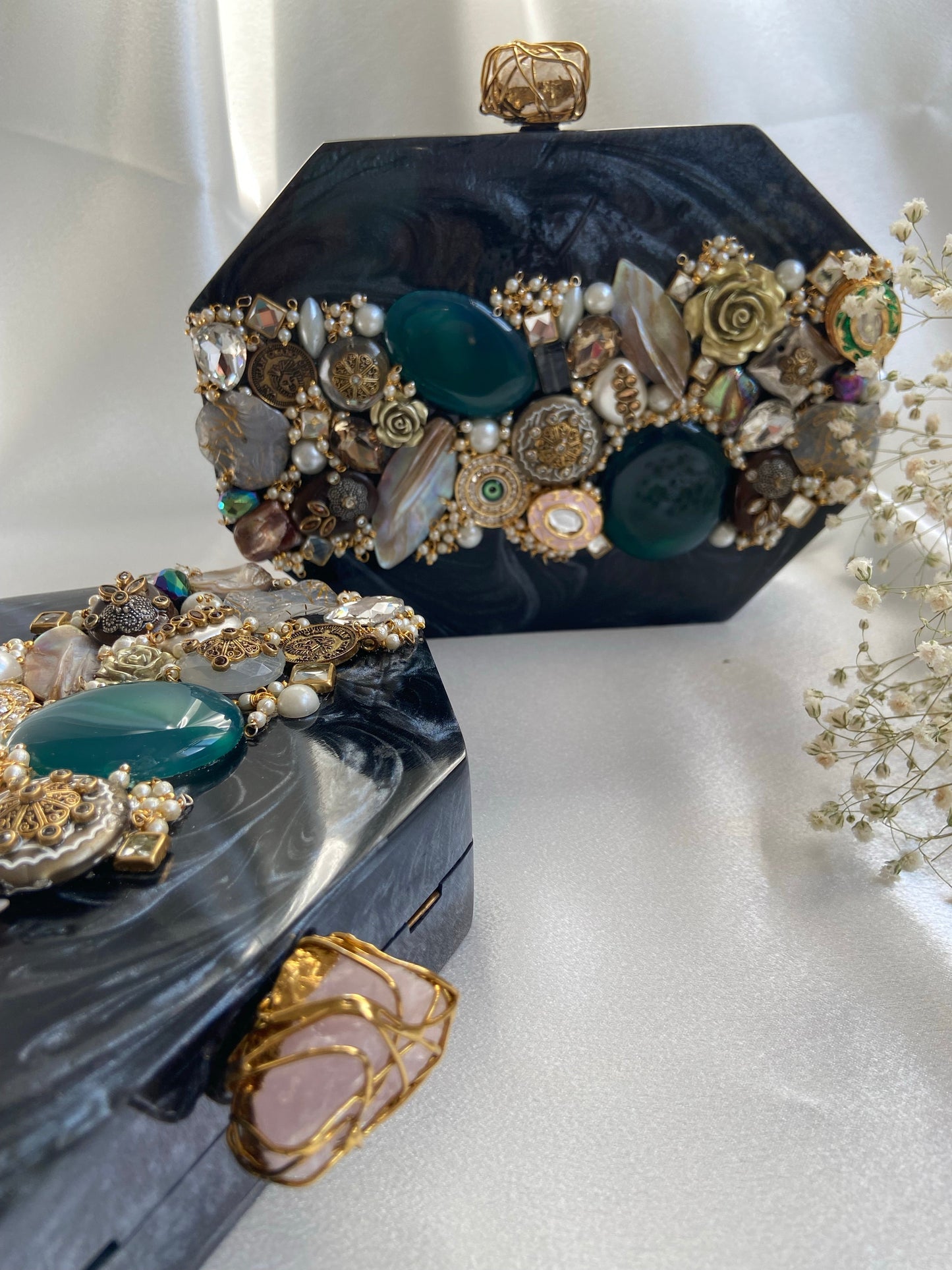 TREASURE Clutch Black - Velora Luxury Fashion