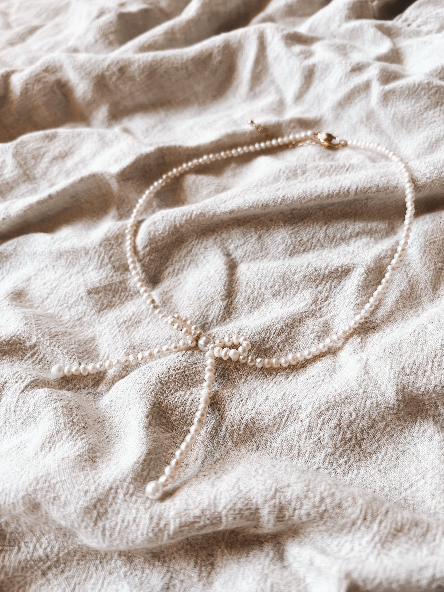 The Rayna Bow Necklace - Velora Luxury Fashion