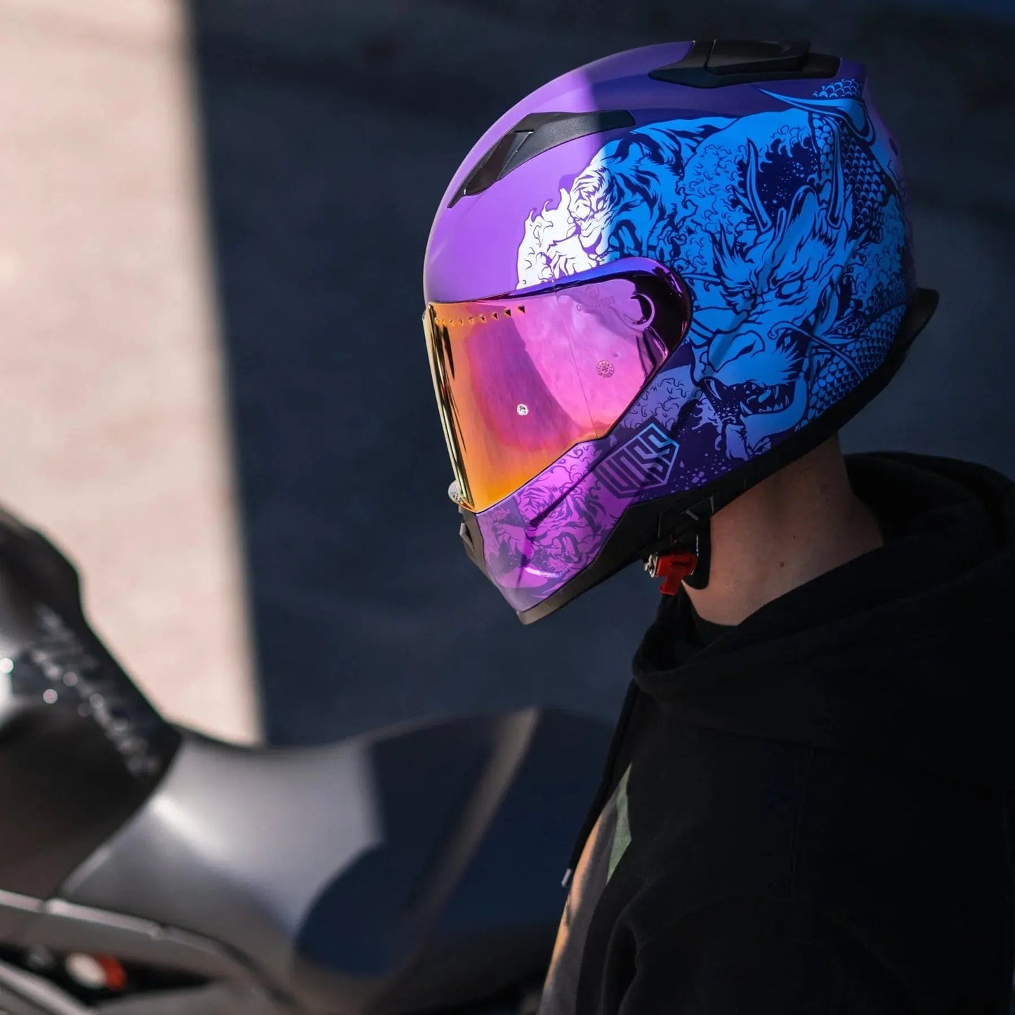 Voss 989 Moto-V Rei Motorcycle Helmet Boutique of Leathers/Open Road
