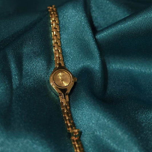 Horse Eye Copper Strips Middle Ancient Watch - Velora