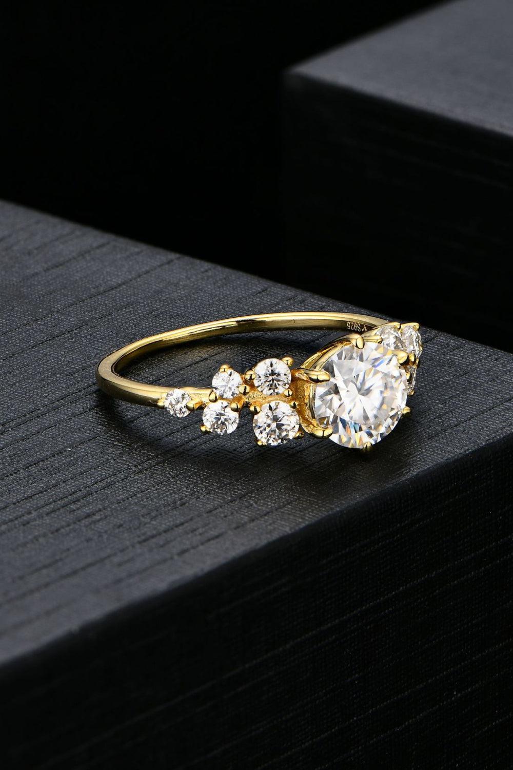 1 Carat Moissanite 925 Sterling Silver Ring https://like2b-uy
