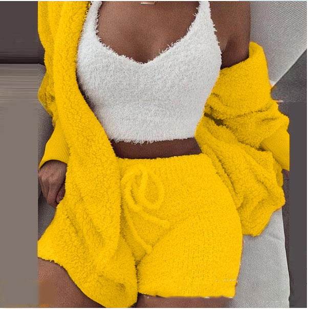 3 Pieces Of Fashionable Ladies Plush Home Clothes - Velora