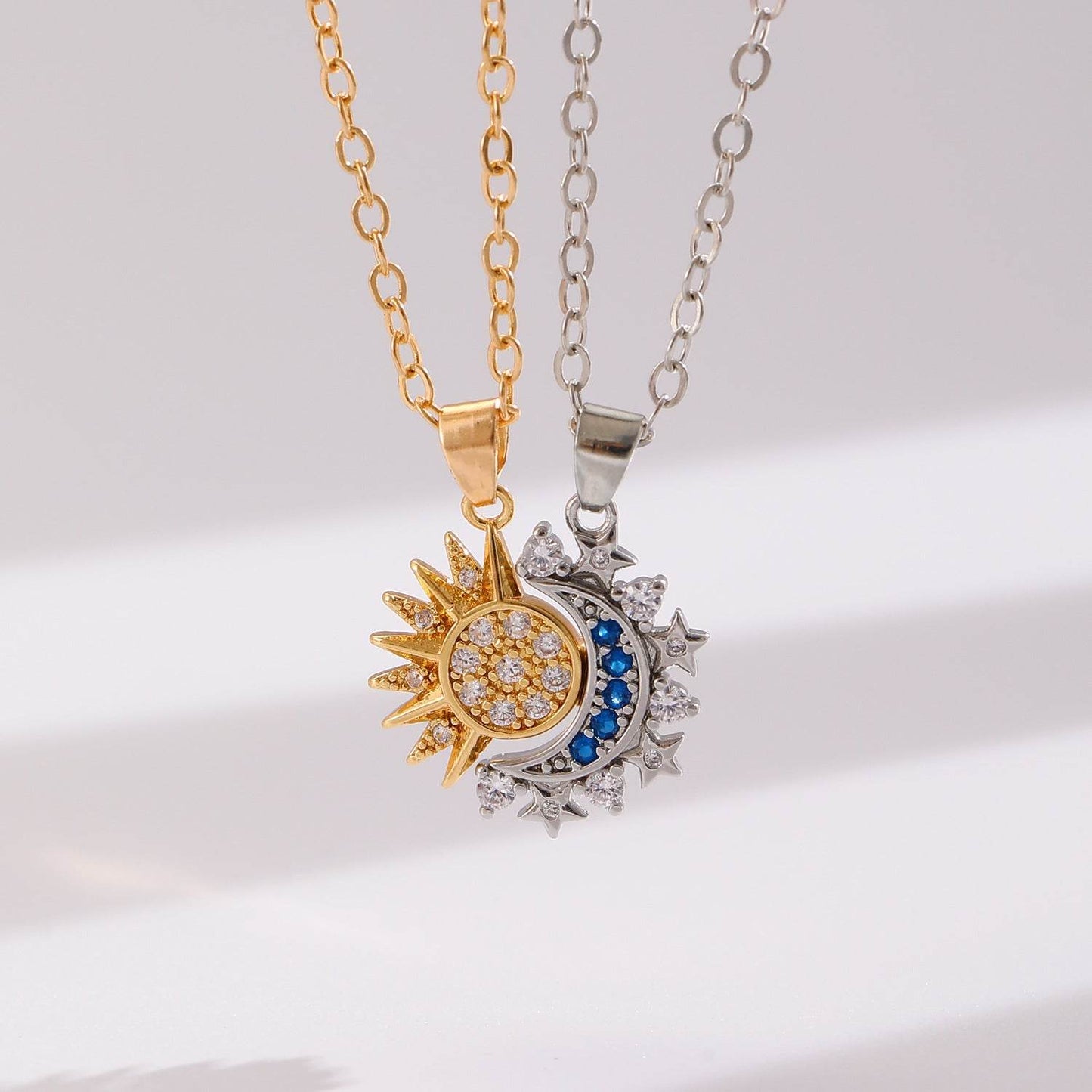 2pcs Necklace Sun And Moon Magnetic Pendant Clavicle Chain Necklace For Couple Lovers - Velora