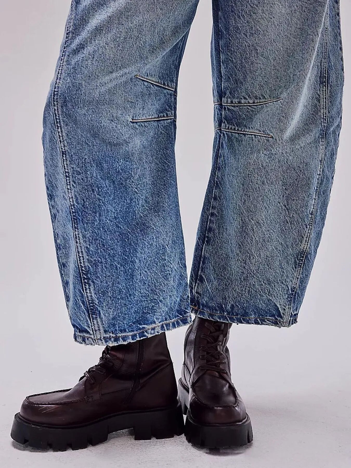 Wide Leg Relaxed Fit Jeans - Velora