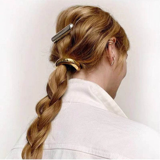 Minimally Sophisticated Metal Semi-circular Headband With A Sense Of Sophistication - Velora