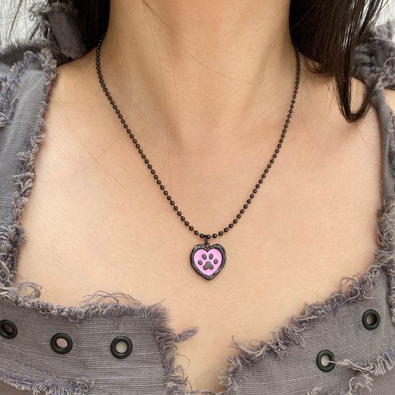 Cute Cartoon Cat Heart Drip Seal Necklace - Velora