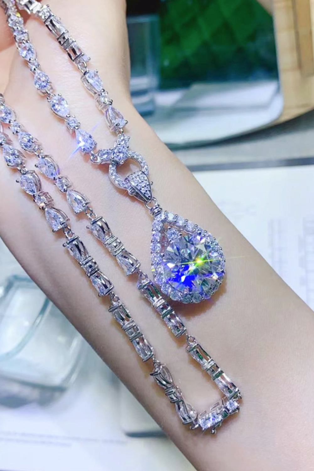 10 Carat Moissanite Teardrop Pendant Platinum-Plated Necklace https://like2b-uy
