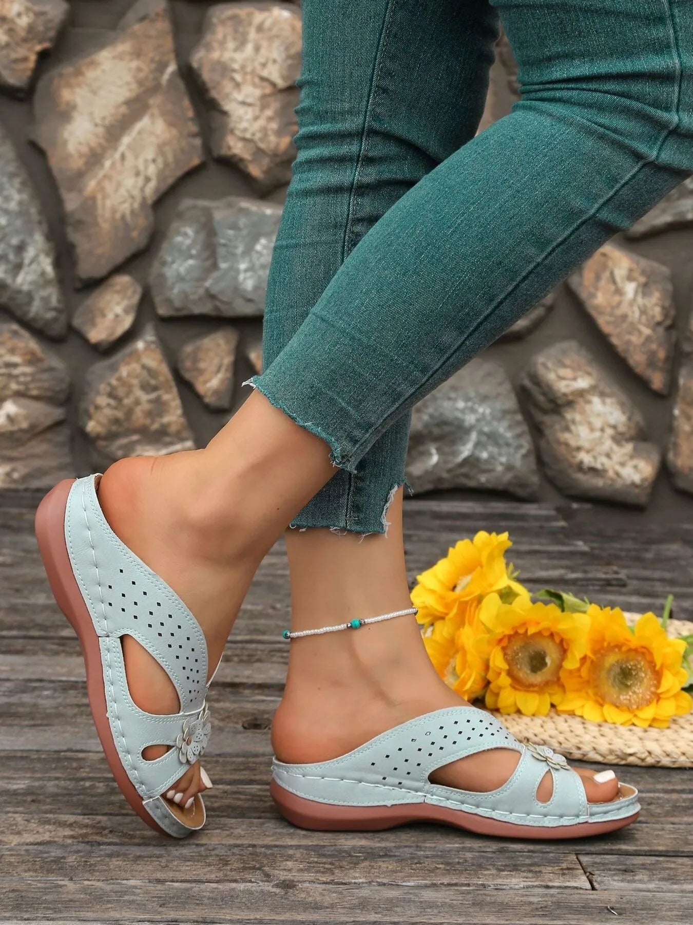 Flower Comfort Wedge Sandals - Velora