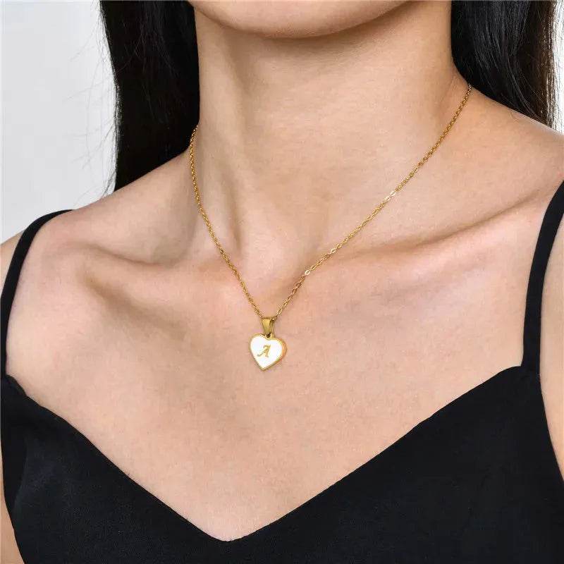26 Letter Heart-shaped Necklace White Shell Love Clavicle Chain Fashion Personalized Necklace For Women Jewelry Valentine's Day - Velora