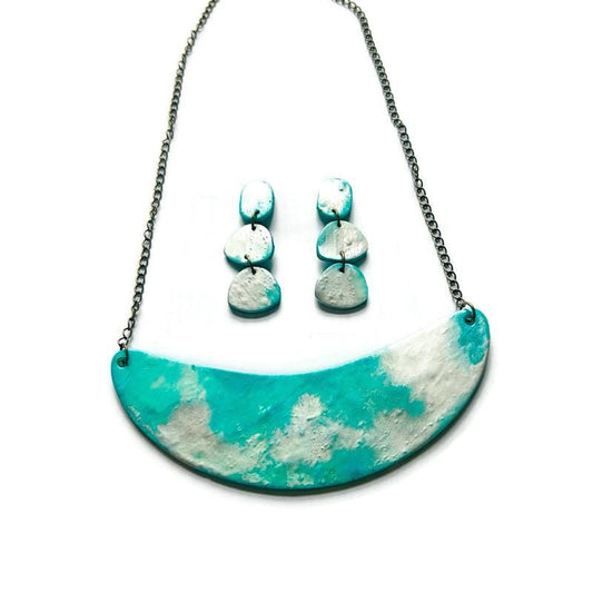 Handmade Necklace & Earrings Set in Turquoise and Silver - Velora Luxury Fashion