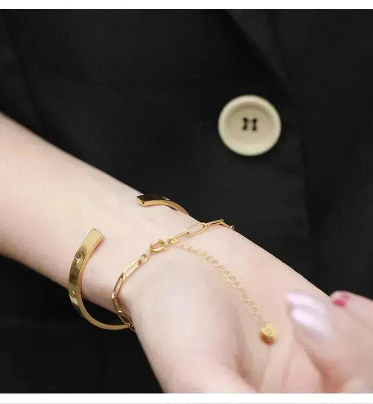 Titanium Steel Plated 18K Gold Star Bracelet for Women Gold Bracelet - Velora